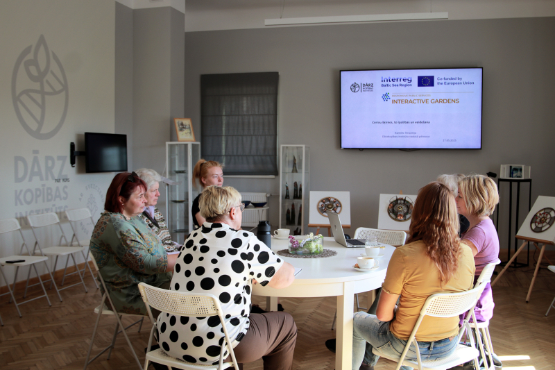 Interactive Gardens ceriņu meistarklase Dārzkopības institūtā