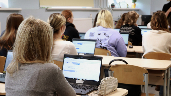 Mācību materiālu pilotēšana Jelgavas Spīdolas Valsts ģimnāzijā