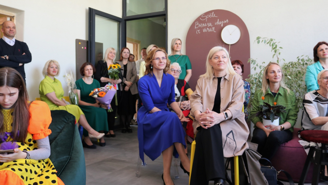 Koprades telpu viesu foto