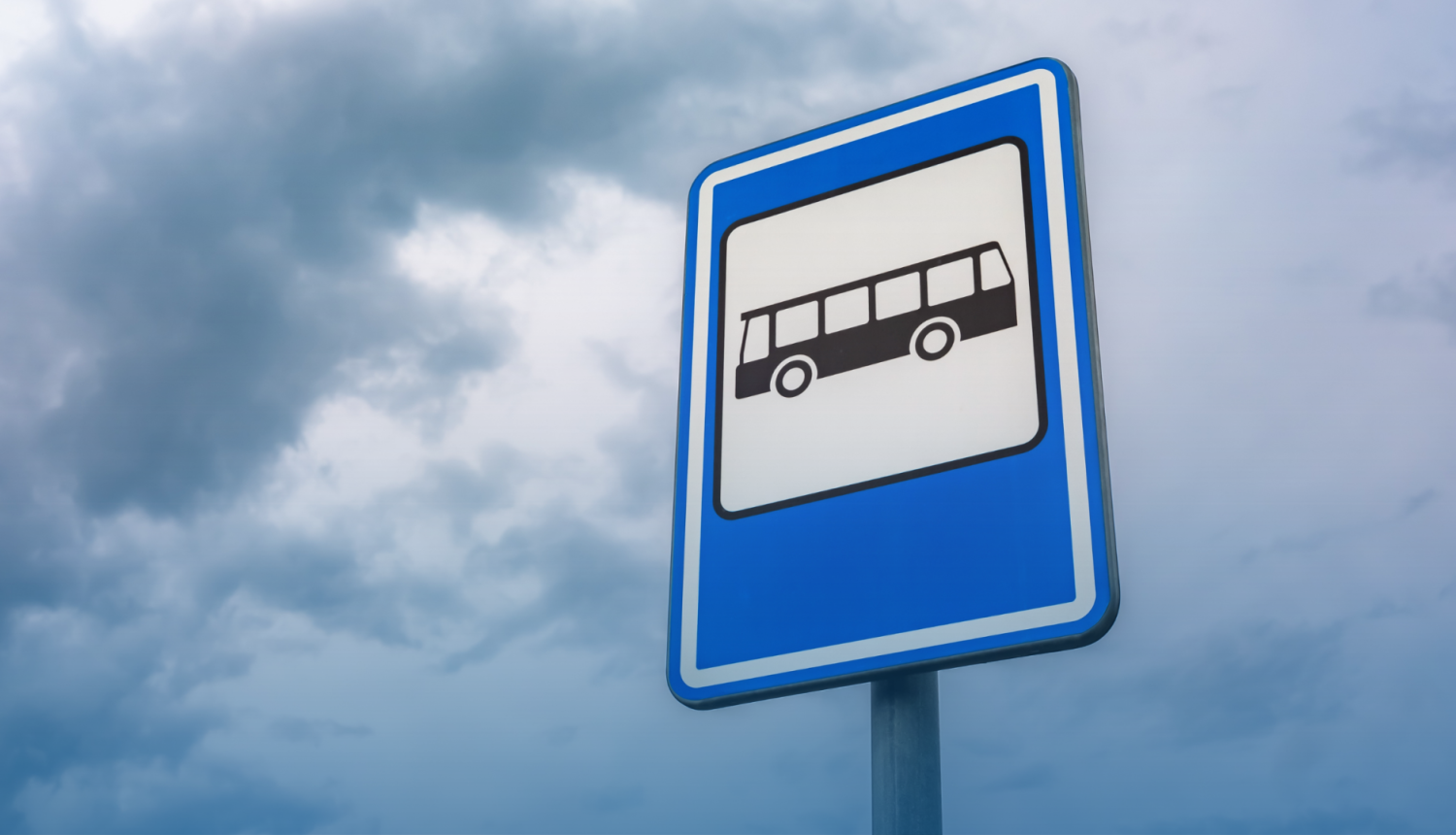 sabiedriskais transports_publicitātes foto